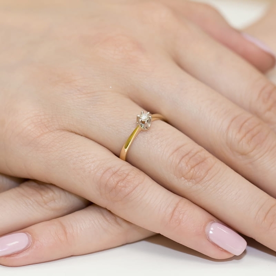 Pierścionek Diament 0,12ct żółte złoto